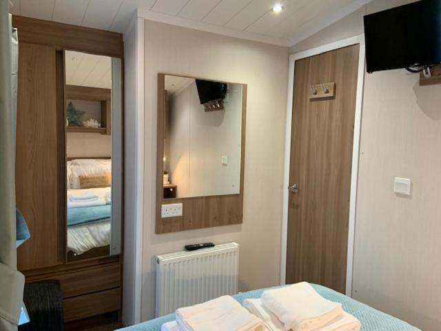 Cosy, Coastal Themed Holiday Home, Rockley Park, Poole, Dorset Buitenkant foto